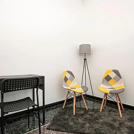 Homes In - Europa Apartment